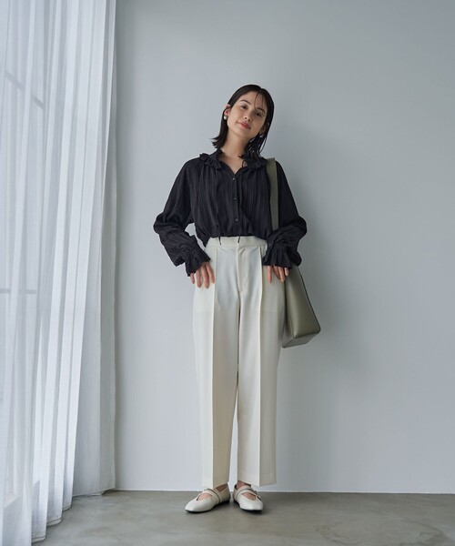 RONEL(ロネル)の「【VERY12月号掲載】フリルネックブラウス(シャツ/ブラウス・レディース・ブラック/ホワイト・S/M)」の10枚目の写真