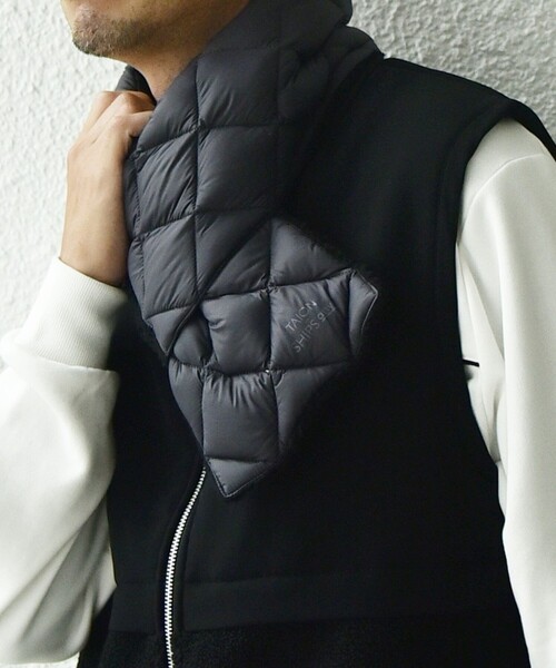 TAION（タイオン）の「【SHIPS any別注】TAION: 〈手洗い可能〉リバーシブル ボア ダウン マフラー◇（マフラー・メンズ・ダークグレー/ブラウン/ブラック/ダークオリーブ・ONE SIZE）」の8枚目の写真