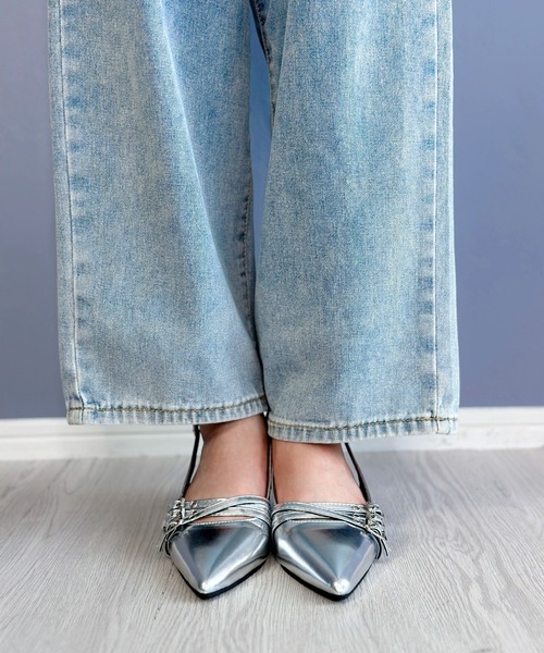 Silly（シリー）の「ローヒールパンプス（パンプス・レディース・ブラック/シルバー・SMALL/MEDIUM/LARGE/X-LARGE）」の4枚目の写真