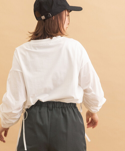 POU DOU DOU(プードゥドゥ)の「布帛シャーリング袖オーバーサイズトップス(Tシャツ/カットソー・レディース・ブラック/ライトブルー/オフホワイト・M)」の6枚目の写真