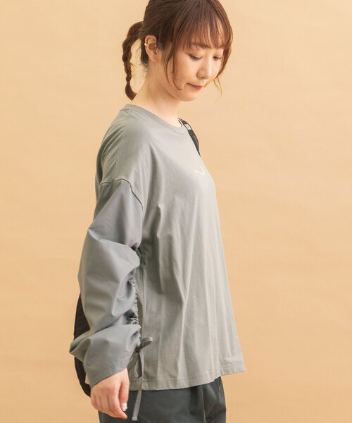 POU DOU DOU(プードゥドゥ)の「布帛シャーリング袖オーバーサイズトップス(Tシャツ/カットソー・レディース・ブラック/ライトブルー/オフホワイト・M)」の22枚目の写真