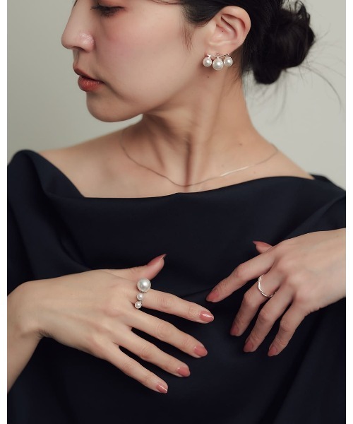 ChooMia(チュミア)の「トリプルパールリング(リング・レディース・ゴールド/シルバー・11/8)」の20枚目の写真
