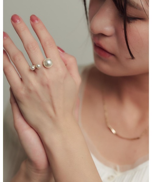 ChooMia(チュミア)の「トリプルパールリング(リング・レディース・ゴールド/シルバー・11/8)」の21枚目の写真