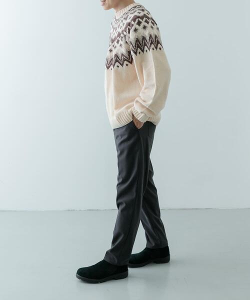 ITEMS URBANRESEARCH(アイテムズ アーバンリサーチ)の「求心柄 モール クルーネック ニット(ニット/セーター・メンズ・ネイビー/グレー/ブラック/アイボリー・MEDIUM/LARGE)」の11枚目の写真