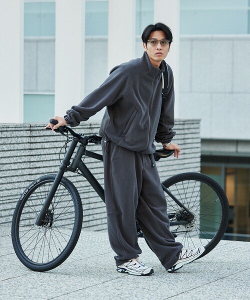 FREAK'S STORE(フリークスストア)の「限定展開 AiRide Warm/エアライド ウォーム リラックスフィット ジップアップ フリースブルゾン(ブルゾン・メンズ・チャコールグレー/ブラック/オリーブ/ネイビー・SMALL/LARGE/MEDIUM)」の20枚目の写真