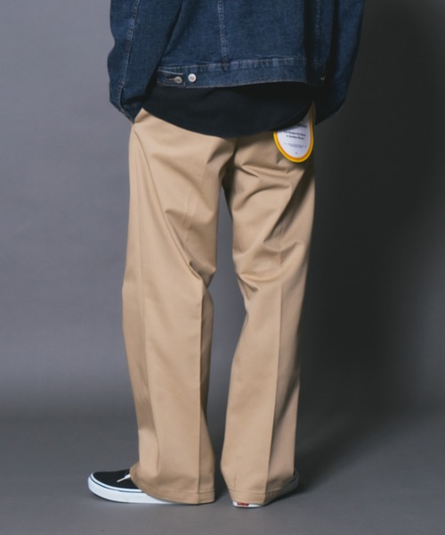 Dickies(ディッキーズ)の「【DICKIES/ディッキーズ】TCツイルワイドストレートパンツ(チノパンツ・メンズ・ベージュ/ブラウン/チャコールグレー/ブラック・MEDIUM/LARGE/X-LARGE)」の22枚目の写真