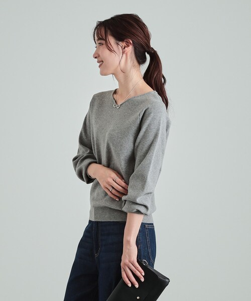 DRESKIP(ドレスキップ)の「◆【高レビュー/S-LL/洗える】ほんのりラメ感が華やか 浅Vネックニット(ニット/セーター・レディース・ダークグレー/グリーン/ブラック/アイボリー・04/03/02/01)」の14枚目の写真