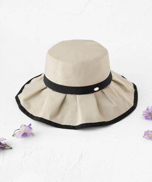 TOCCA(トッカ)の「FRILL RAIN HAT レインハット(ハット・レディース・ベージュ系/ブラック系/ネイビー系・F)」の8枚目の写真
