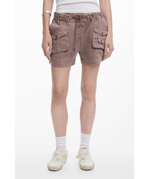 Desigual(デシグアル)の「HERYPOCK フラップポケットカーゴショートパンツ(その他パンツ・レディース・オレンジ/グリーン・XL/L/M/S/XS)」の3枚目の写真