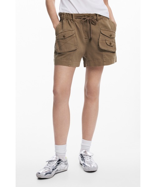 Desigual(デシグアル)の「HERYPOCK フラップポケットカーゴショートパンツ(その他パンツ・レディース・オレンジ/グリーン・XL/L/M/S/XS)」の4枚目の写真
