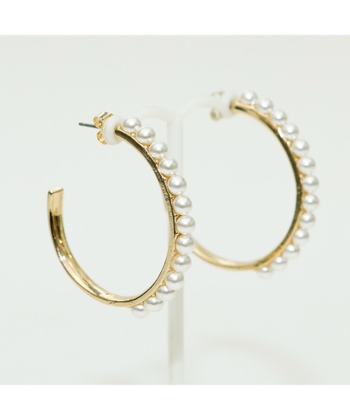 JewCas（ジュアキャス）の「JewCas サークル粒パールStarlit Pearls hoopピアス[JC4838]（ピアス（両耳用）・レディース・ゴールド・FREE）」の2枚目の写真
