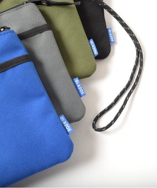 GLAZOS（グラソス）の「【大人向けサイズあり】カラビナ付きサコッシュ（ショルダーバッグ・キッズ・ブラック/ブルー/チャコールグレー/カーキ・フリー）」の10枚目の写真