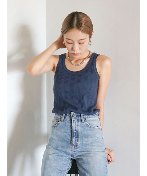 Ungrid（アングリッド）の「ランダムテレコタンクトップ（タンクトップ・レディース・チャコールグレー/オフホワイト/ネイビー/パープル/ブルー/オレンジ・FREE）」の4枚目の写真