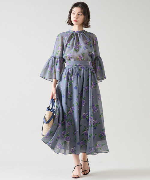 Tiara（ティアラ）の「ギャザーボリュームスカート（セットアップ可）（スカート・レディース・グレー/ホワイト・2/3）」の16枚目の写真