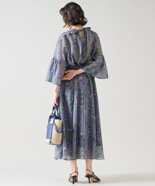 Tiara（ティアラ）の「ギャザーボリュームスカート（セットアップ可）（スカート・レディース・グレー/ホワイト・2/3）」の20枚目の写真