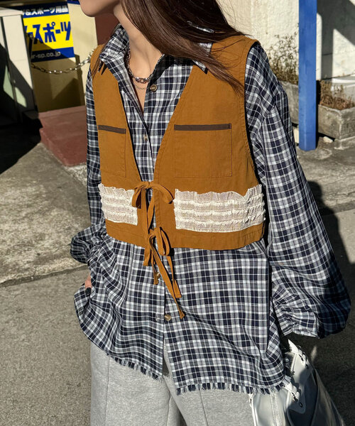 CIAOPANIC(チャオパニック)の「リボンハンティングベスト(ベスト・レディース・カーキ/ブラウン/ベージュ・ONE SIZE)」の6枚目の写真