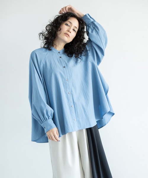 OSMOSIS（オズモーシス）の「ギャザースリーブブラウス（シャツ/ブラウス・レディース・ピンク/ホワイト/サックスブルー/ネイビー・ONE SIZE）」の3枚目の写真