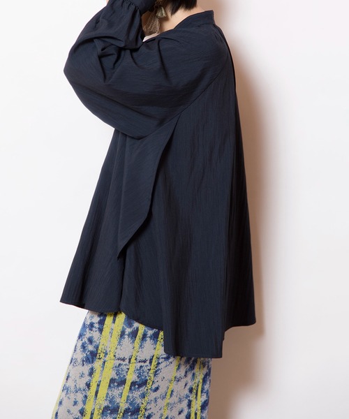 OSMOSIS（オズモーシス）の「ギャザースリーブブラウス（シャツ/ブラウス・レディース・ピンク/ホワイト/サックスブルー/ネイビー・ONE SIZE）」の22枚目の写真