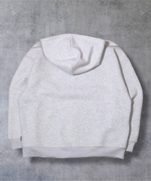ATMARK(アットマーク)の「《2サイズ展開 / UNISEX 》ATMARKグラフィティロゴ リベット フルジップパーカー(パーカー・メンズ・ホワイト/ブラック・MEDIUM/LARGE)」の9枚目の写真