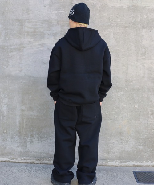 ATMARK(アットマーク)の「《2サイズ展開 / UNISEX 》ATMARKグラフィティロゴ リベット フルジップパーカー(パーカー・メンズ・ホワイト/ブラック・MEDIUM/LARGE)」の22枚目の写真