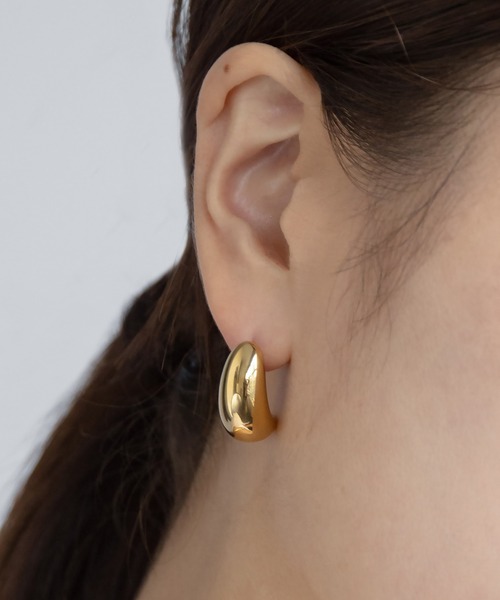 abaskdesign(アバスクデザイン)の「金属アレルギー対応 ドロップデザインピアス M(ピアス(両耳用)・レディース・ゴールド/シルバー・FREE)」の5枚目の写真