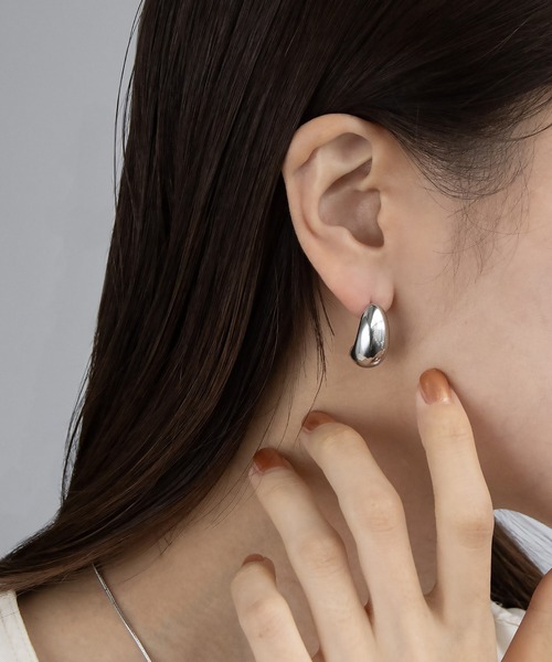 abaskdesign(アバスクデザイン)の「金属アレルギー対応 ドロップデザインピアス M(ピアス(両耳用)・レディース・ゴールド/シルバー・FREE)」の14枚目の写真