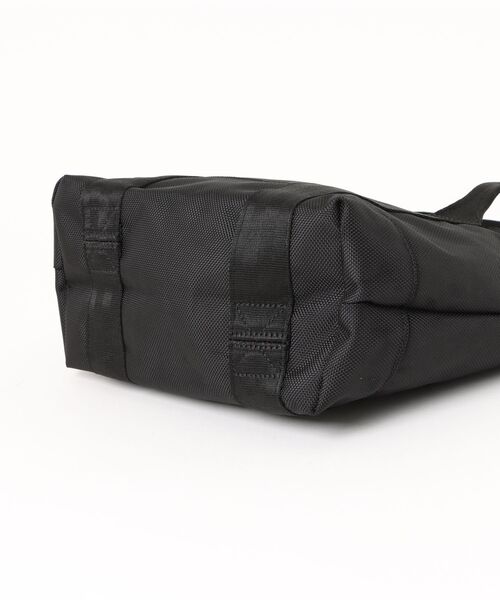 NEW ERA（ニューエラ）の「【NEW ERA/ニューエラ】TOTE BAG MINI（トートバッグ・メンズ・ブラック/ブラック×ホワイト/ブラック系その他/サンドベージュ・FREE）」の6枚目の写真