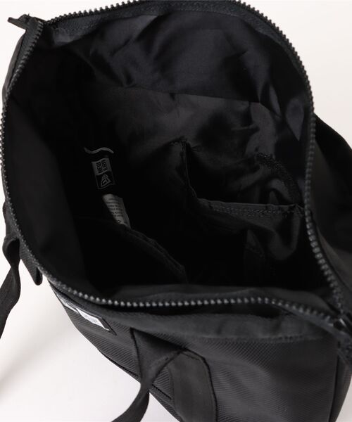 NEW ERA（ニューエラ）の「【NEW ERA/ニューエラ】TOTE BAG MINI（トートバッグ・メンズ・ブラック/ブラック×ホワイト/ブラック系その他/サンドベージュ・FREE）」の7枚目の写真