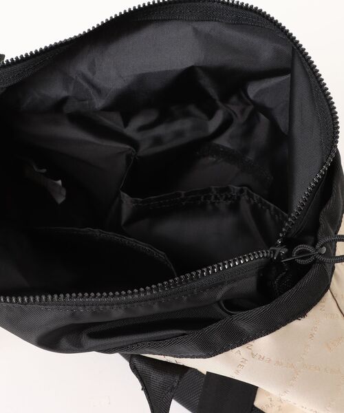 NEW ERA（ニューエラ）の「【NEW ERA/ニューエラ】TOTE BAG MINI（トートバッグ・メンズ・ブラック/ブラック×ホワイト/ブラック系その他/サンドベージュ・FREE）」の8枚目の写真