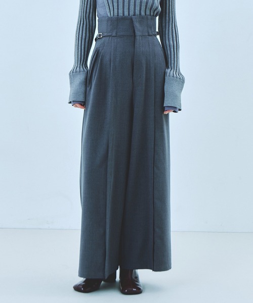 UNITED TOKYO（ユナイテッドトウキョウ）の「サイドベルトワイドパンツ｜セットアップ/ウォッシャブル/ストレッチ/春服（スラックス・レディース・グレー/ネイビー・1/2）」の9枚目の写真