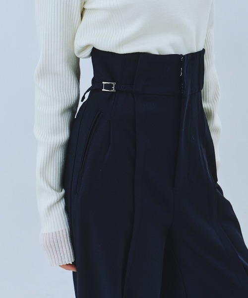 UNITED TOKYO（ユナイテッドトウキョウ）の「サイドベルトワイドパンツ｜セットアップ/ウォッシャブル/ストレッチ/春服（スラックス・レディース・グレー/ネイビー・1/2）」の17枚目の写真