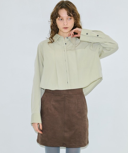 PUBLIC TOKYO（パブリックトウキョウ）の「【残りわずか】バックケープクロップドシャツ（シャツ/ブラウス・レディース・ブルー/ホワイト/グリーン・FREE）」の3枚目の写真