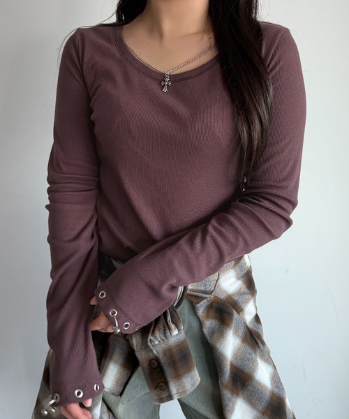 apres jour mignon（アプレジュールミニョン）の「アクセサリー付きリブトップス【ZOZOTOWN限定アイテム 】（Tシャツ/カットソー・レディース・ブラウン系その他/杢グレー/ブラック・X-LARGE/フリー）」の9枚目の写真