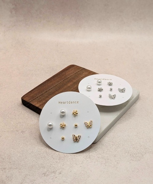 バタフライフラワー 4ペアセットピアス（ピアス（両耳用