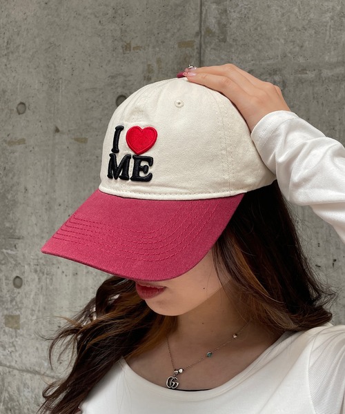 ROGER AND RAW(ロジャーアンドロウ)の「I LOVE ME アイラブミー刺繍バイカラーキャップ(キャップ・レディース・ブラック/レッド/ネイビー/グレー・FREE)」の14枚目の写真