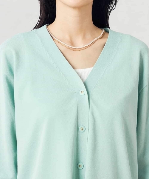 a.v.v（アーヴェヴェ）の「Vネックミドル丈カーディガン（カーディガン/ボレロ・レディース・ベージュ/ミント・40/38）」の7枚目の写真