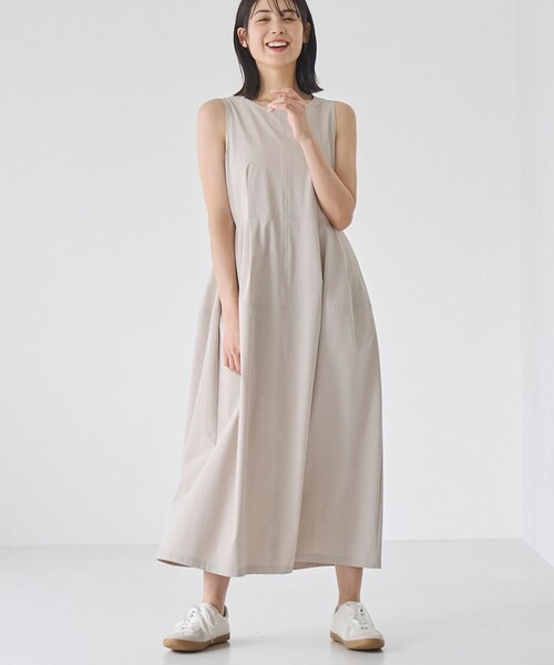 RONEL(ロネル)の「【はっ水//防しわ/ストレッチ/接触冷感】ボーダレスコクーンワンピース(ワンピース・レディース・ブラック/ライトグレー・S/M/L)」の1枚目の写真