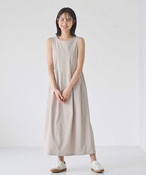 RONEL(ロネル)の「【はっ水//防しわ/ストレッチ/接触冷感】ボーダレスコクーンワンピース(ワンピース・レディース・ブラック/ライトグレー・S/M/L)」の10枚目の写真