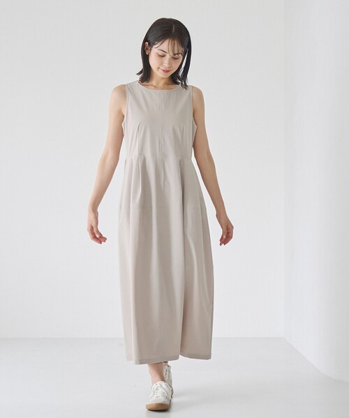 RONEL(ロネル)の「【はっ水//防しわ/ストレッチ/接触冷感】ボーダレスコクーンワンピース(ワンピース・レディース・ブラック/ライトグレー・S/M/L)」の11枚目の写真