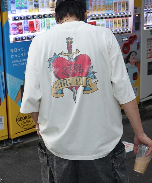 AIRWALK(エアウォーク)の「【AIRWALK】ヴィンテージライク ハードグラフィック ボックスシルエット半袖Tシャツ メンズ レディース(Tシャツ/カットソー・メンズ・ミント/ブラック系その他/ブラック/ホワイト系その他/ホワイト/グリーン系その他・L/M)」の1枚目の写真