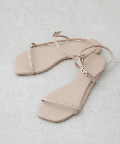 NANO universe（ナノユニバース）の「アンクルストラップフラットサンダル（サンダル・レディース・ベージュ/ブラック/シルバー・36/37/38）」の4枚目の写真