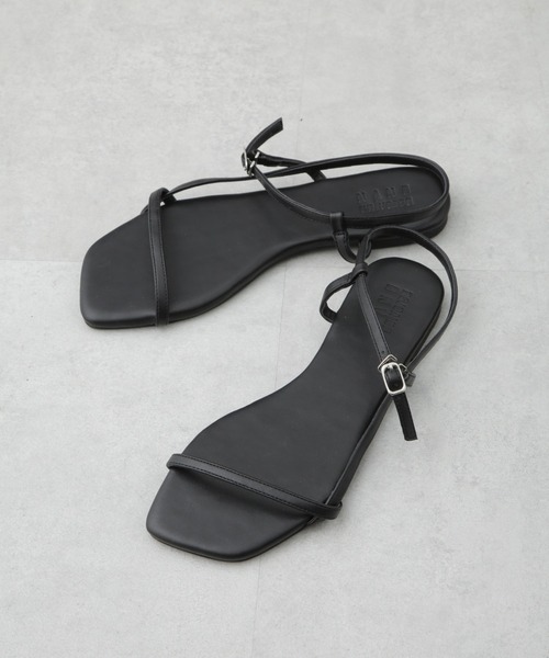 NANO universe（ナノユニバース）の「アンクルストラップフラットサンダル（サンダル・レディース・ベージュ/ブラック/シルバー・36/37/38）」の8枚目の写真