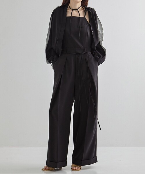 UNITED TOKYO(ユナイテッドトウキョウ)の「【完売間近!】Square Neck Jumpsuit|ウォッシャブル/防シワ(つなぎ/オールインワン・レディース・グレー/ブラック・1/2)」の19枚目の写真