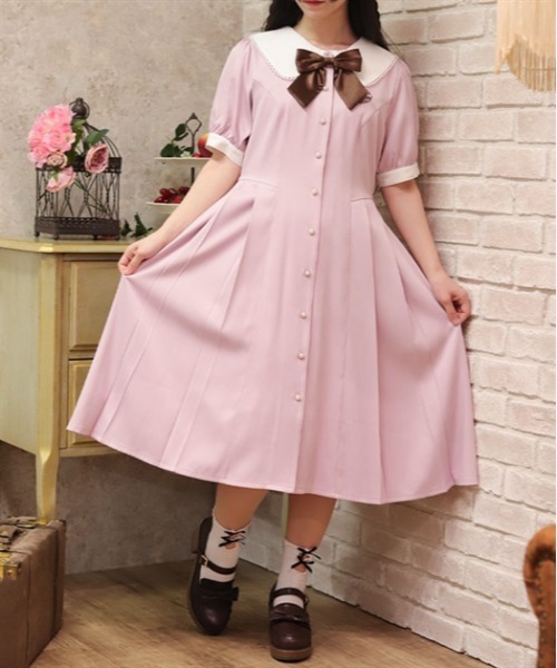 axes femme POETIQUE（アクシーズファムポエティック）の「ロゴ刺繍プリーツワンピース（ワンピース・レディース・ブラック/グレー/ピンク・MEDIUM）」の3枚目の写真