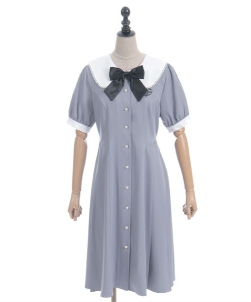 axes femme POETIQUE（アクシーズファムポエティック）の「ロゴ刺繍プリーツワンピース（ワンピース・レディース・ブラック/グレー/ピンク・MEDIUM）」の9枚目の写真