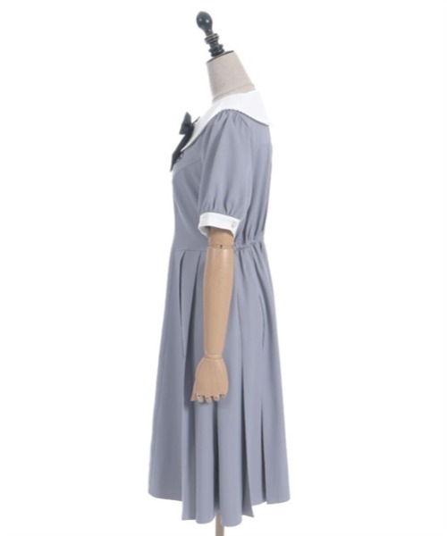 axes femme POETIQUE（アクシーズファムポエティック）の「ロゴ刺繍プリーツワンピース（ワンピース・レディース・ブラック/グレー/ピンク・MEDIUM）」の10枚目の写真