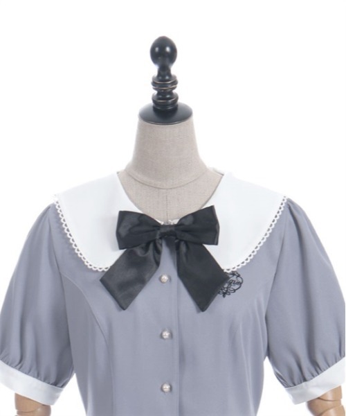 axes femme POETIQUE（アクシーズファムポエティック）の「ロゴ刺繍プリーツワンピース（ワンピース・レディース・ブラック/グレー/ピンク・MEDIUM）」の12枚目の写真