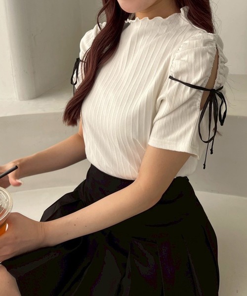 one after another NICE CLAUP(ワンアフターアナザーナイスクラップ)の「スリット入りリボンテレコトップス(Tシャツ/カットソー・レディース・オフホワイト/杢グレー/ブラック/ホワイト系その他・FREE)」の16枚目の写真