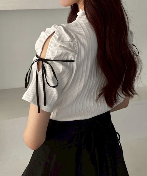 one after another NICE CLAUP(ワンアフターアナザーナイスクラップ)の「スリット入りリボンテレコトップス(Tシャツ/カットソー・レディース・オフホワイト/杢グレー/ブラック/ホワイト系その他・FREE)」の19枚目の写真