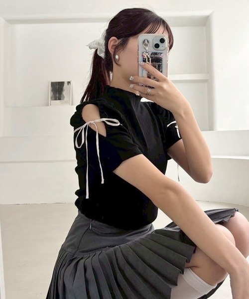 one after another NICE CLAUP(ワンアフターアナザーナイスクラップ)の「スリット入りリボンテレコトップス(Tシャツ/カットソー・レディース・オフホワイト/杢グレー/ブラック/ホワイト系その他・FREE)」の15枚目の写真